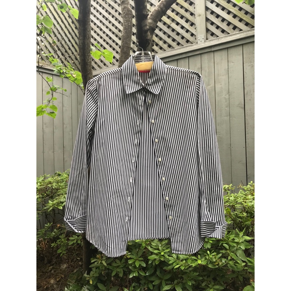 Basiques striped button down